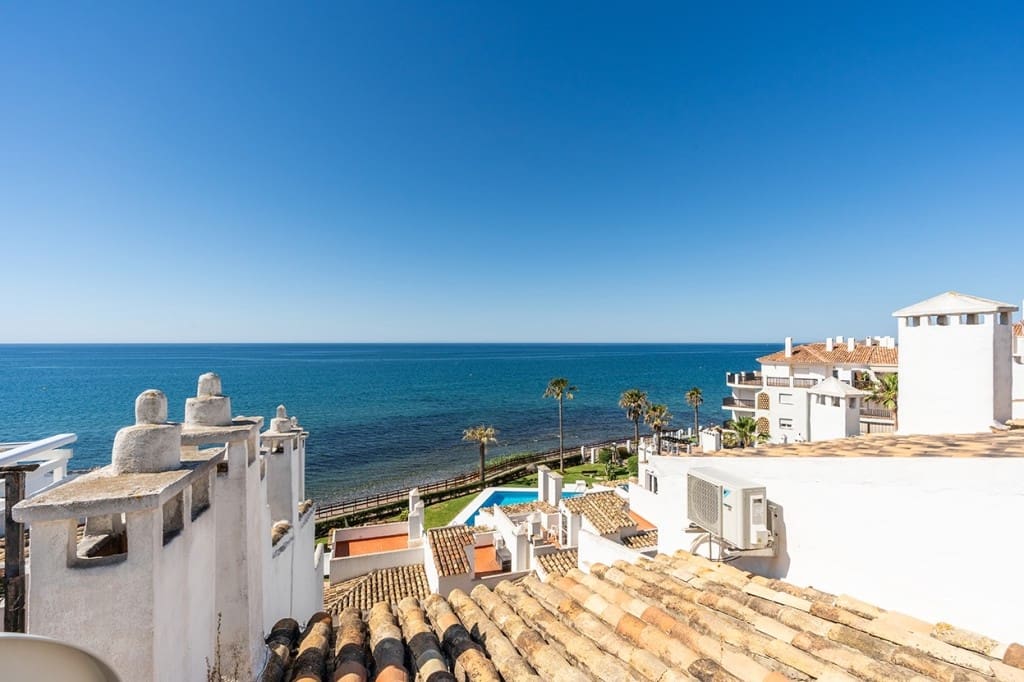 2 soveværelse Penthouse til salg i Calahonda med swimmingpool - € 579.000 (Ref: 9112680)