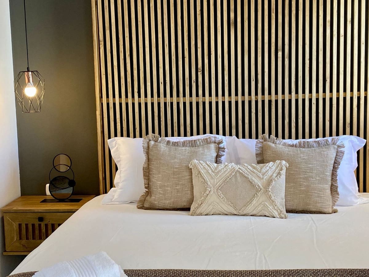 6 bedroom Villa for sale in Nueva Andalucia with pool garage - € 1,449,500 (Ref: 9114886)