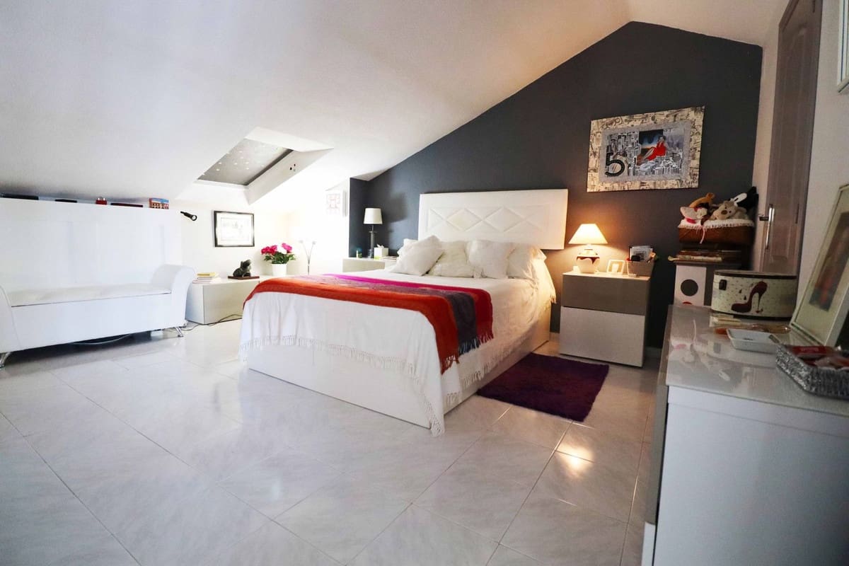 4 camera da letto Casa in vendita in Estepona con piscina garage - 530.000 € (Rif: 9117415)