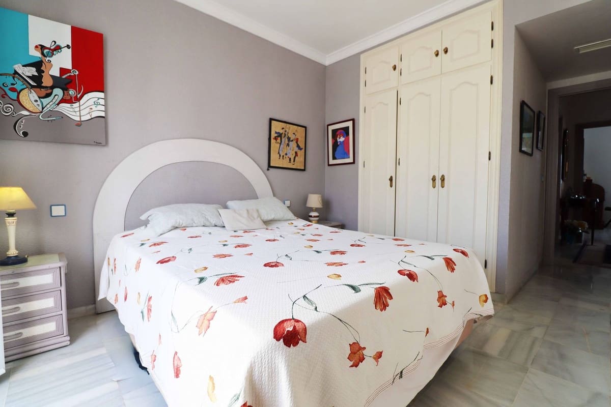 4 camera da letto Casa in vendita in Estepona con piscina garage - 530.000 € (Rif: 9117415)