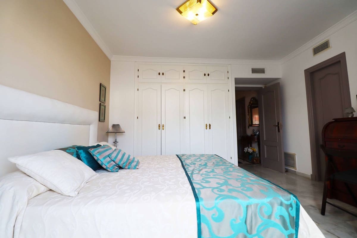 4 camera da letto Casa in vendita in Estepona con piscina garage - 530.000 € (Rif: 9117415)