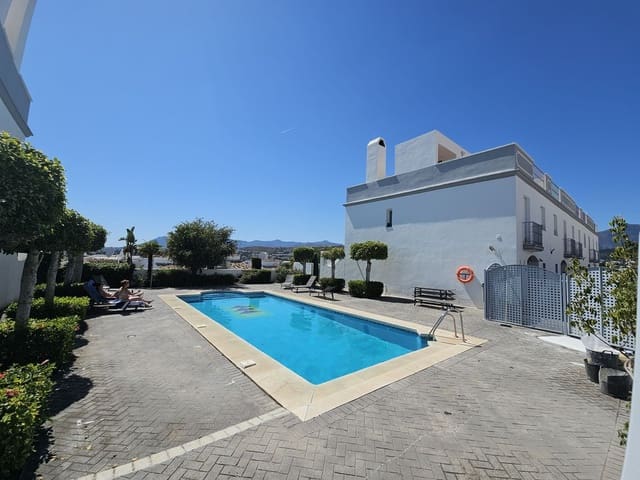 3 soveværelse Byhus til salg i Atalaya-Isdabe, Estepona med swimmingpool garage - € 450.000 (Ref: 9121480)