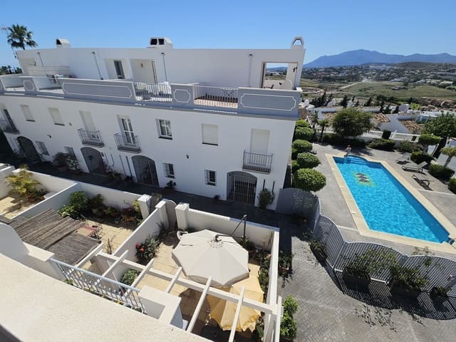 3 soverom Hus til salgs i Atalaya-Isdabe, Estepona med svømmebasseng garasje - € 425 000 (Ref: 9121480)