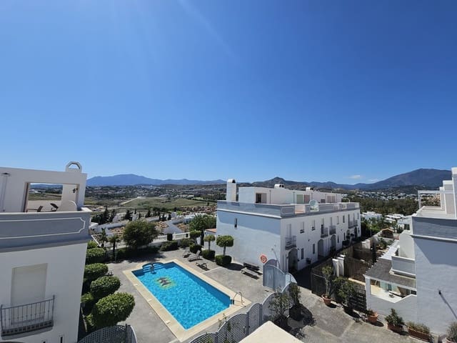 3 soveværelse Byhus til salg i Atalaya-Isdabe, Estepona med swimmingpool garage - € 450.000 (Ref: 9121480)