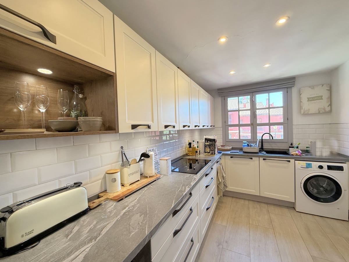 3 camera da letto Casa in vendita in Estepona con piscina garage - 595.000 € (Rif: 9125848)