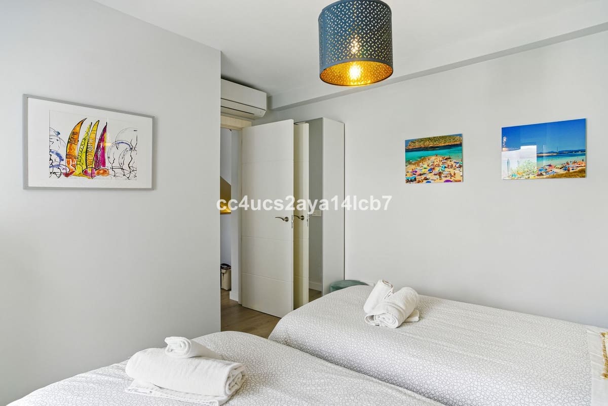 3 soveværelse Byhus til salg i Nueva Andalucia med swimmingpool - € 795.000 (Ref: 9126353)