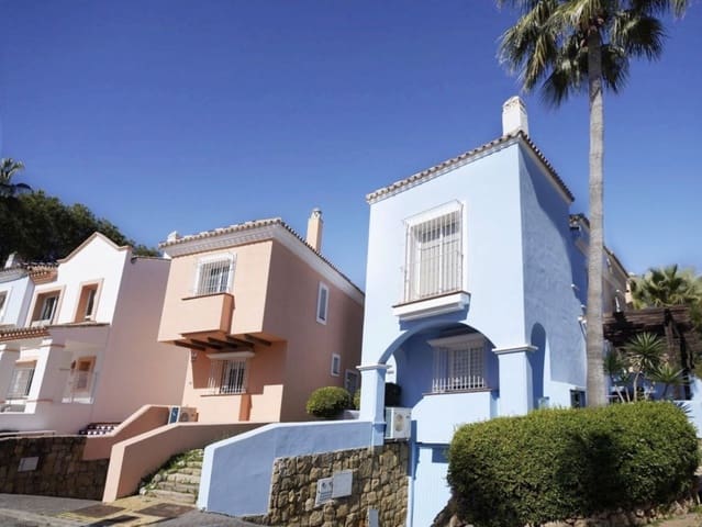 2 soveværelse Byhus til salg i Aloha Golf, Marbella med swimmingpool garage - € 750.000 (Ref: 9126358)