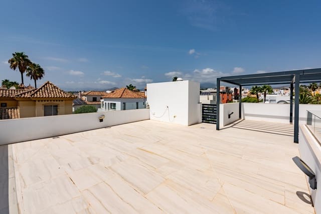 5 camera da letto Villa in vendita in Nueva Andalucia, Marbella con piscina garage - 1.994.950 € (Rif: 9127714)