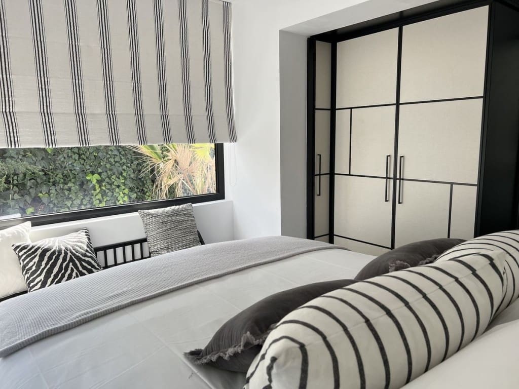 4 makuuhuone Huvila myytävänä paikassa Nueva Andalucia mukana uima-altaan 
autotalli - 1 950 000 € (Ref: 9127715)