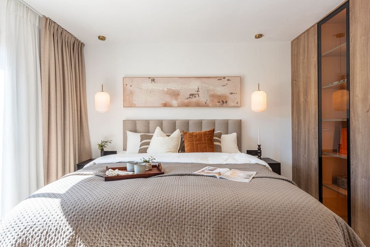 4 soverom Hus til salgs i Nueva Andalucia med svømmebasseng garasje - € 949 000 (Ref: 9127723)