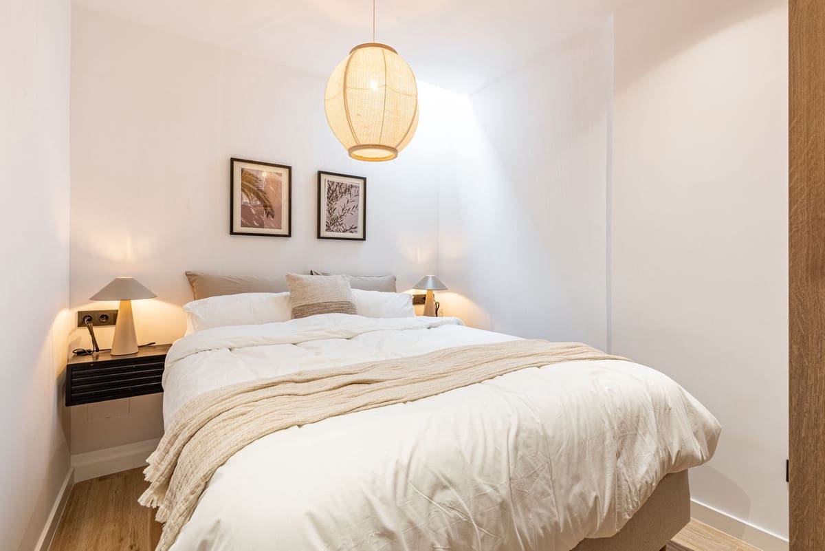 4 soverom Hus til salgs i Nueva Andalucia med svømmebasseng garasje - € 949 000 (Ref: 9127723)