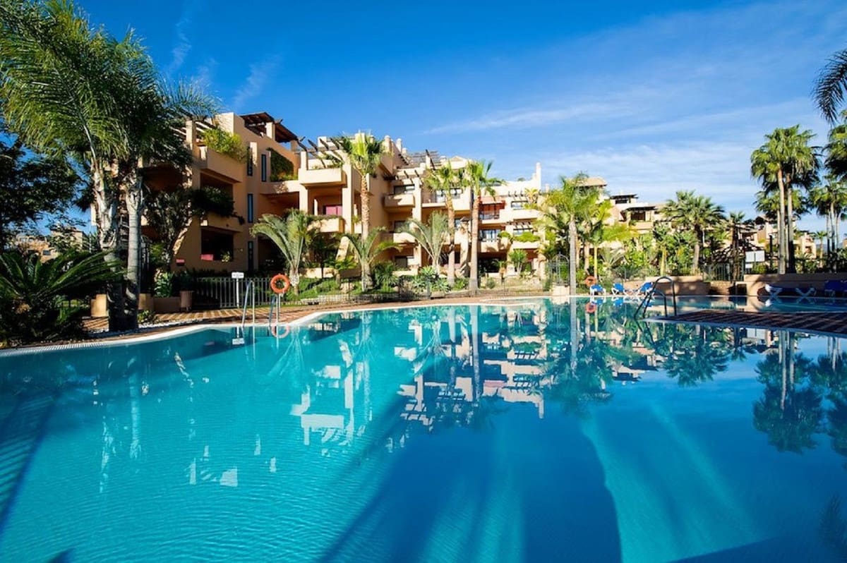 3 soveværelse Penthouse til salg i San Pedro de Alcantara med swimmingpool garage - € 1.994.000 (Ref: 9127852)