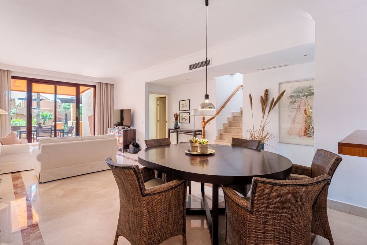 3 soveværelse Penthouse til salg i San Pedro de Alcantara med swimmingpool garage - € 1.994.000 (Ref: 9127852)