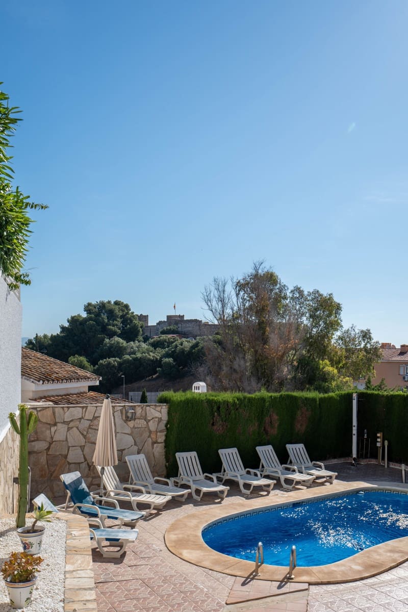 5 soveværelse Villa til salg i Fuengirola med swimmingpool - € 1.290.000 (Ref: 9129332)