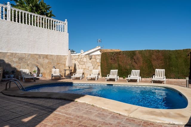 5 soveværelse Villa til salg i Fuengirola med swimmingpool - € 1.290.000 (Ref: 9129332)