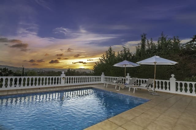 3 soverom Villa til salgs i La Sierrezuela, Mijas med svømmebasseng garasje - € 1 250 000 (Ref: 9129333)