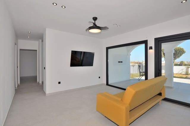 4 soveværelse Villa til salg i Fuengirola med swimmingpool garage - € 1.195.000 (Ref: 9129334)