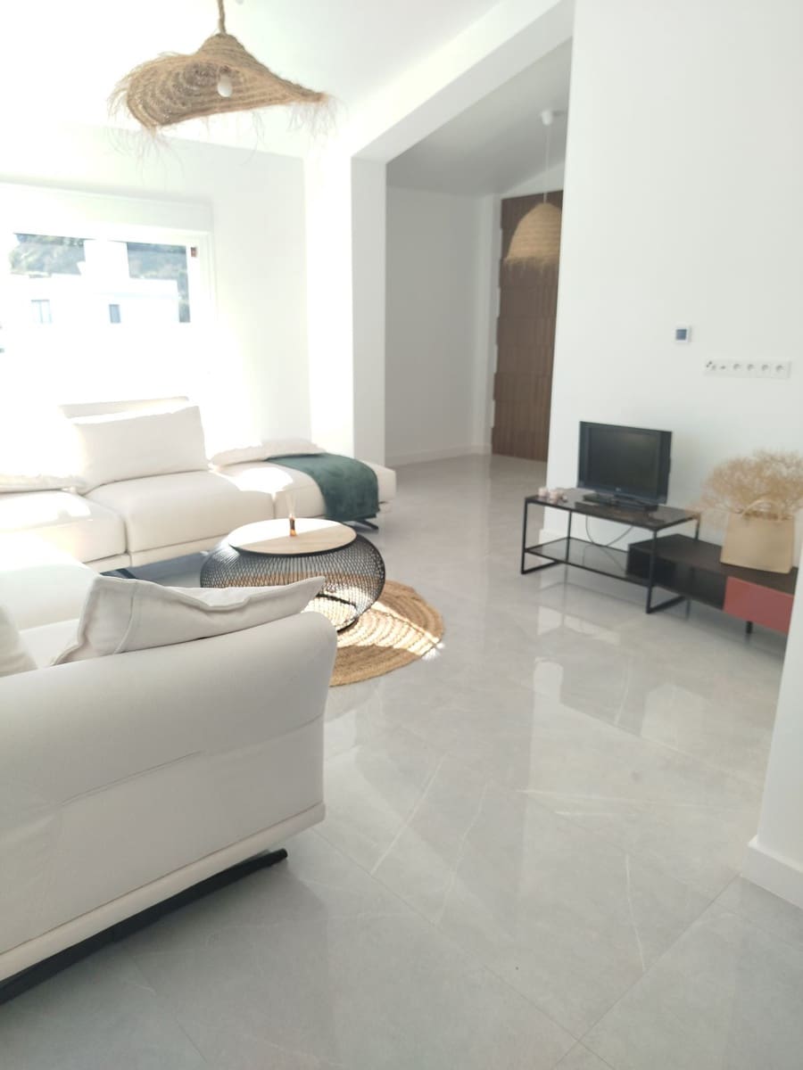 3 soveværelse Villa til salg i Cerro del Aguila med swimmingpool garage - € 950.000 (Ref: 9130011)