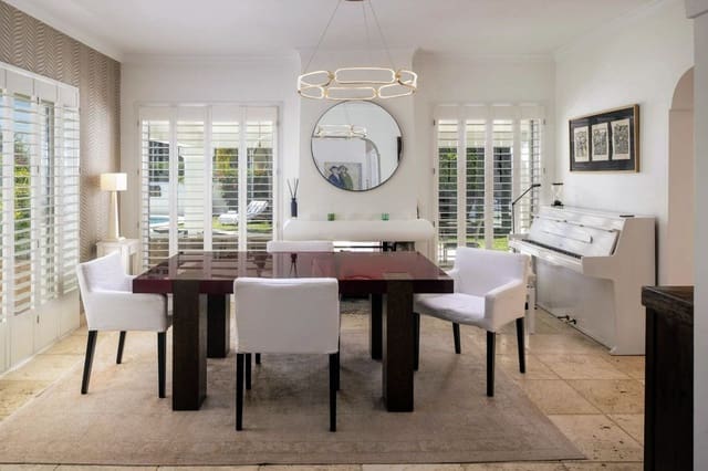 3 soverom Villa til salgs i La Quinta, Benahavís med svømmebasseng garasje - € 2 250 000 (Ref: 9130100)