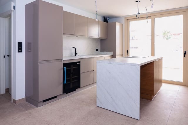 3 quarto Penthouse para venda em Selwo, Estepona com piscina garagem - 689 000 € (Ref: 9153449)