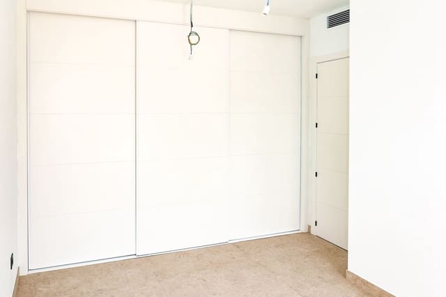 3 quarto Penthouse para venda em Selwo, Estepona com piscina garagem - 689 000 € (Ref: 9153449)