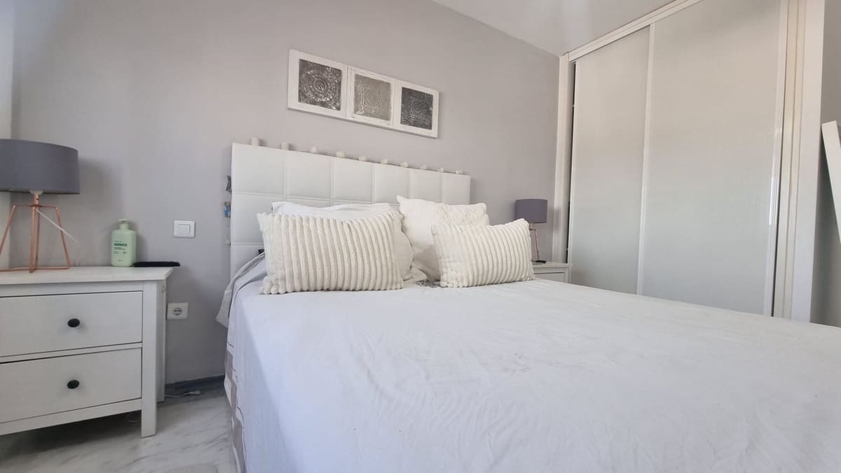 2 soverom Penthouse til salgs i Bahia de Casares med svømmebasseng garasje - € 230 000 (Ref: 9154623)