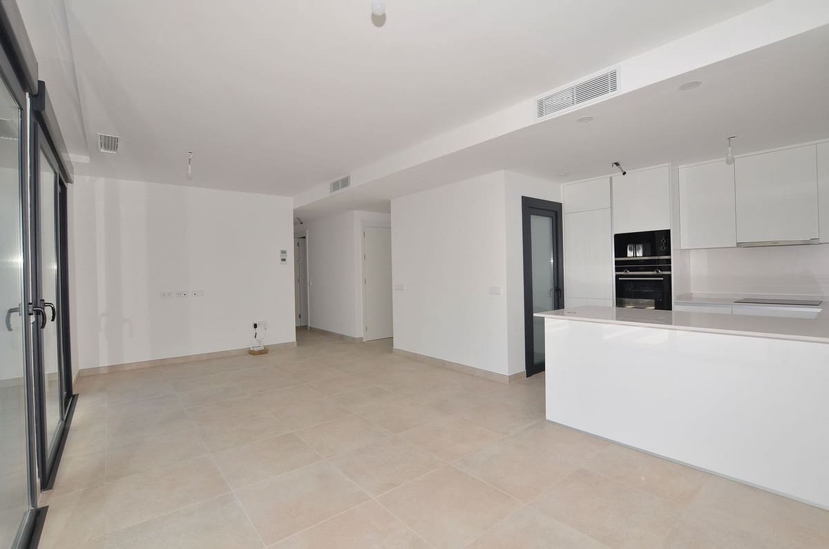 2 soverom Penthouse til salgs i Fuengirola med svømmebasseng garasje - € 679 000 (Ref: 9154659)