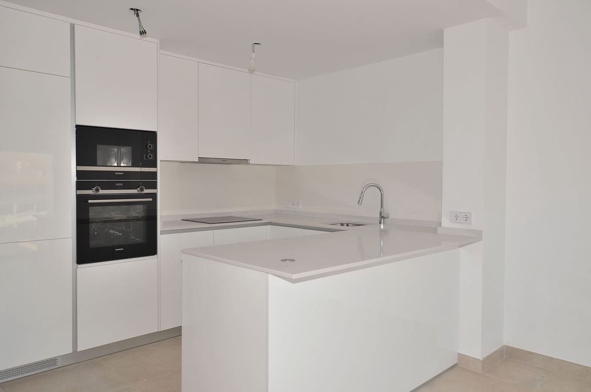 2 soverom Penthouse til salgs i Fuengirola med svømmebasseng garasje - € 679 000 (Ref: 9154659)
