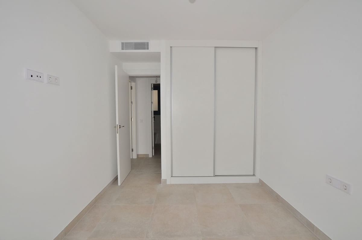 2 soverom Penthouse til salgs i Fuengirola med svømmebasseng garasje - € 679 000 (Ref: 9154659)