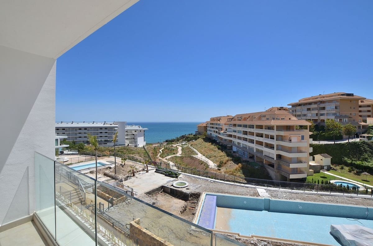 2 soverom Penthouse til salgs i Fuengirola med svømmebasseng garasje - € 679 000 (Ref: 9154659)