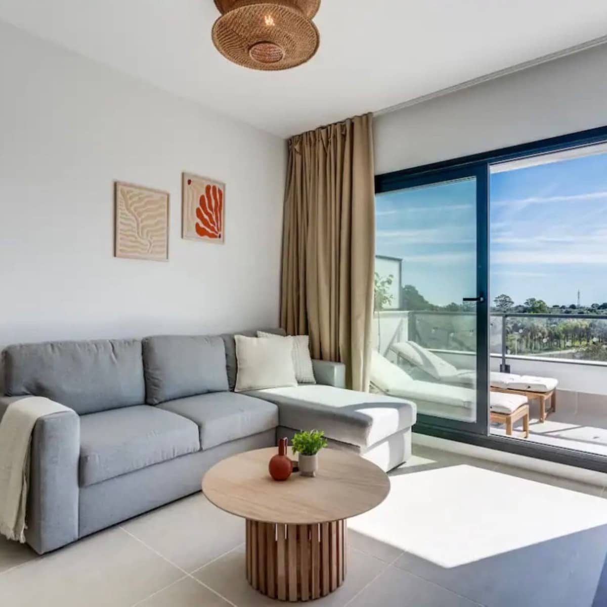 1 quarto Penthouse para venda em Estepona com piscina - 379 000 € (Ref: 9154663)