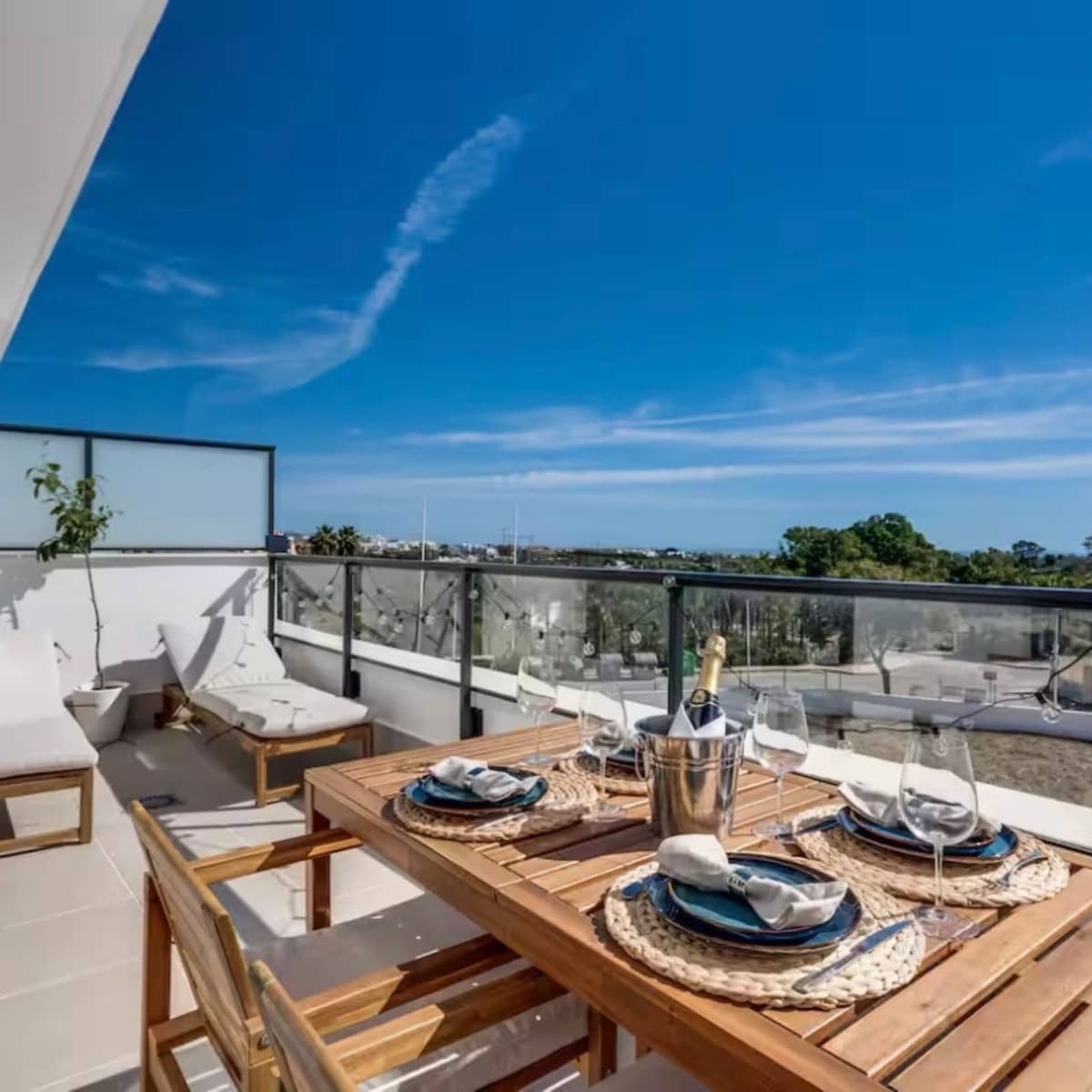 1 quarto Penthouse para venda em Estepona com piscina - 379 000 € (Ref: 9154663)