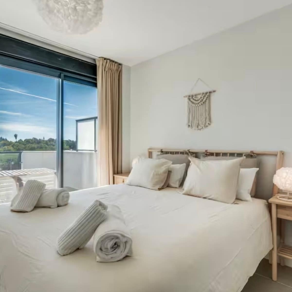 1 quarto Penthouse para venda em Estepona com piscina - 379 000 € (Ref: 9154663)