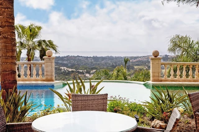 3 quarto Penthouse para venda em Nueva Andalucia, Marbella com piscina garagem - 1 139 000 € (Ref: 9156156)