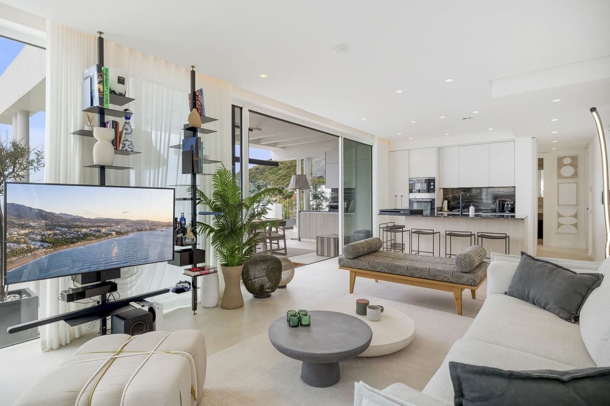 3 soveværelse Penthouse til salg i Ojen med swimmingpool garage - € 1.595.000 (Ref: 9156180)