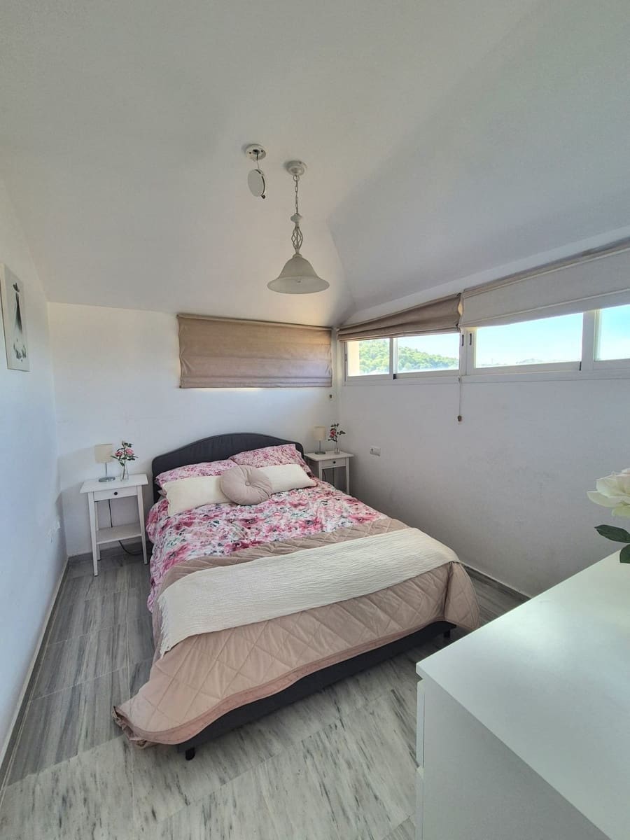 3 soverom Penthouse til salgs i Alhaurin Golf med svømmebasseng garasje - € 359 000 (Ref: 9159057)