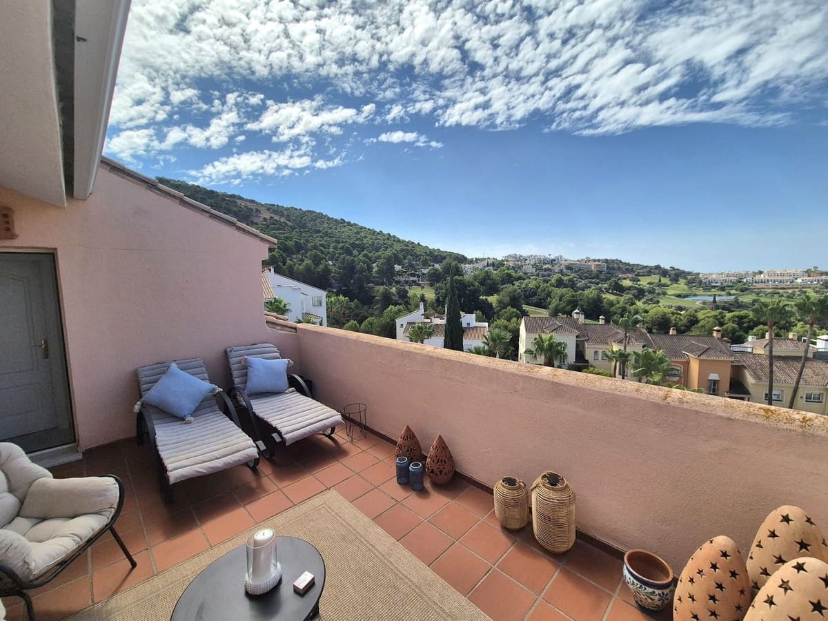 3 soverom Penthouse til salgs i Alhaurin Golf med svømmebasseng garasje - € 359 000 (Ref: 9159057)