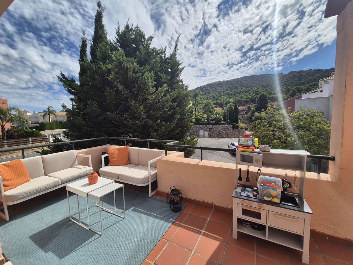 3 soverom Penthouse til salgs i Alhaurin Golf med svømmebasseng garasje - € 359 000 (Ref: 9159057)