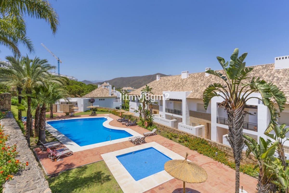 3 soveværelse Byhus til salg i La Cala de Mijas med swimmingpool garage - € 560.000 (Ref: 9164722)