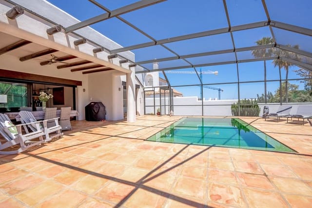 3 soverom Villa til salgs i La Cala de Mijas, Mijas med svømmebasseng garasje - € 1 215 000 (Ref: 9167151)
