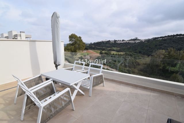 3 makuuhuone Omakotitalo myytävänä paikassa La Cala de Mijas, Mijas mukana uima-altaan 
autotalli - 735 000 € (Ref: 9167154)
