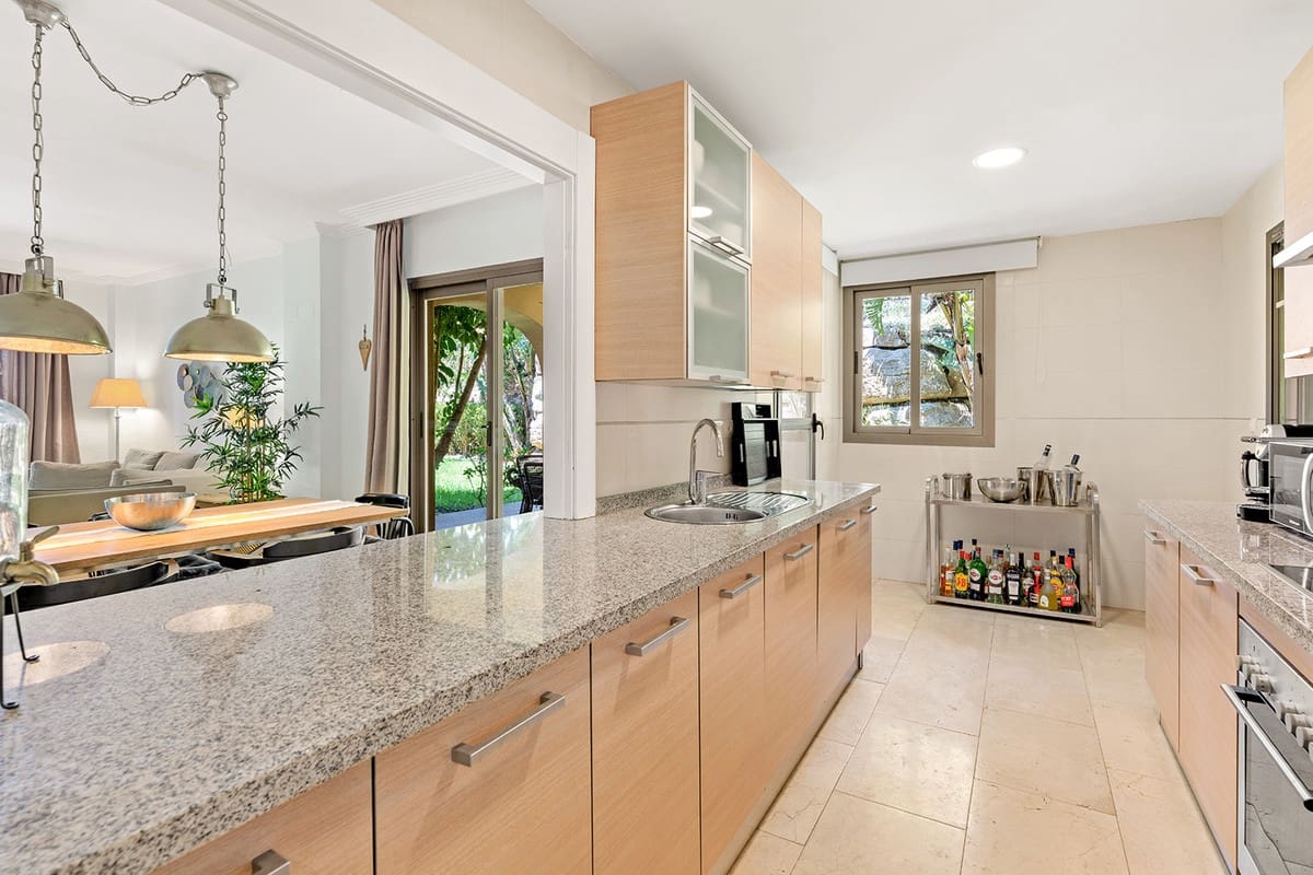 3 soverom Leilighet til salgs i Benahavis med svømmebasseng - € 599 000 (Ref: 9168428)