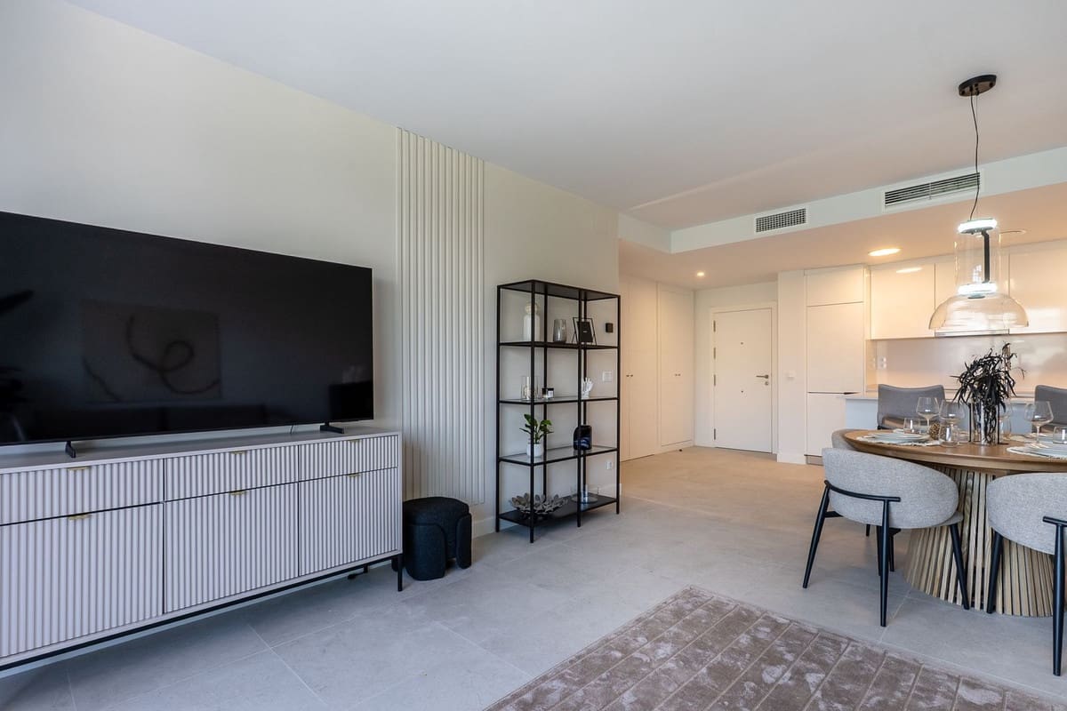 2 quarto Apartamento para venda em Estepona com piscina garagem - 595 000 € (Ref: 9168429)