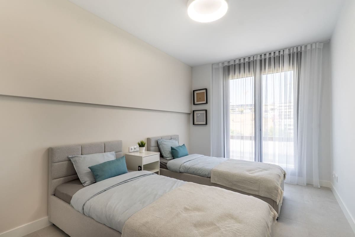 2 quarto Apartamento para venda em Estepona com piscina garagem - 595 000 € (Ref: 9168429)