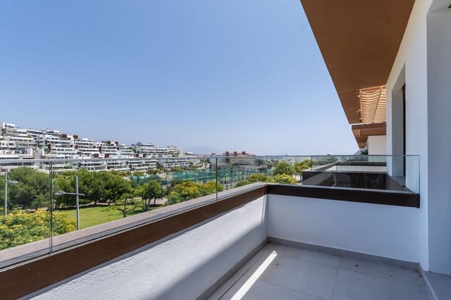 2 quarto Apartamento para venda em Estepona com piscina garagem - 595 000 € (Ref: 9168429)