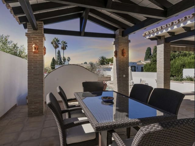 5 soverom Hus til salgs i El Paraiso, Estepona med svømmebasseng - € 1 490 000 (Ref: 9168957)