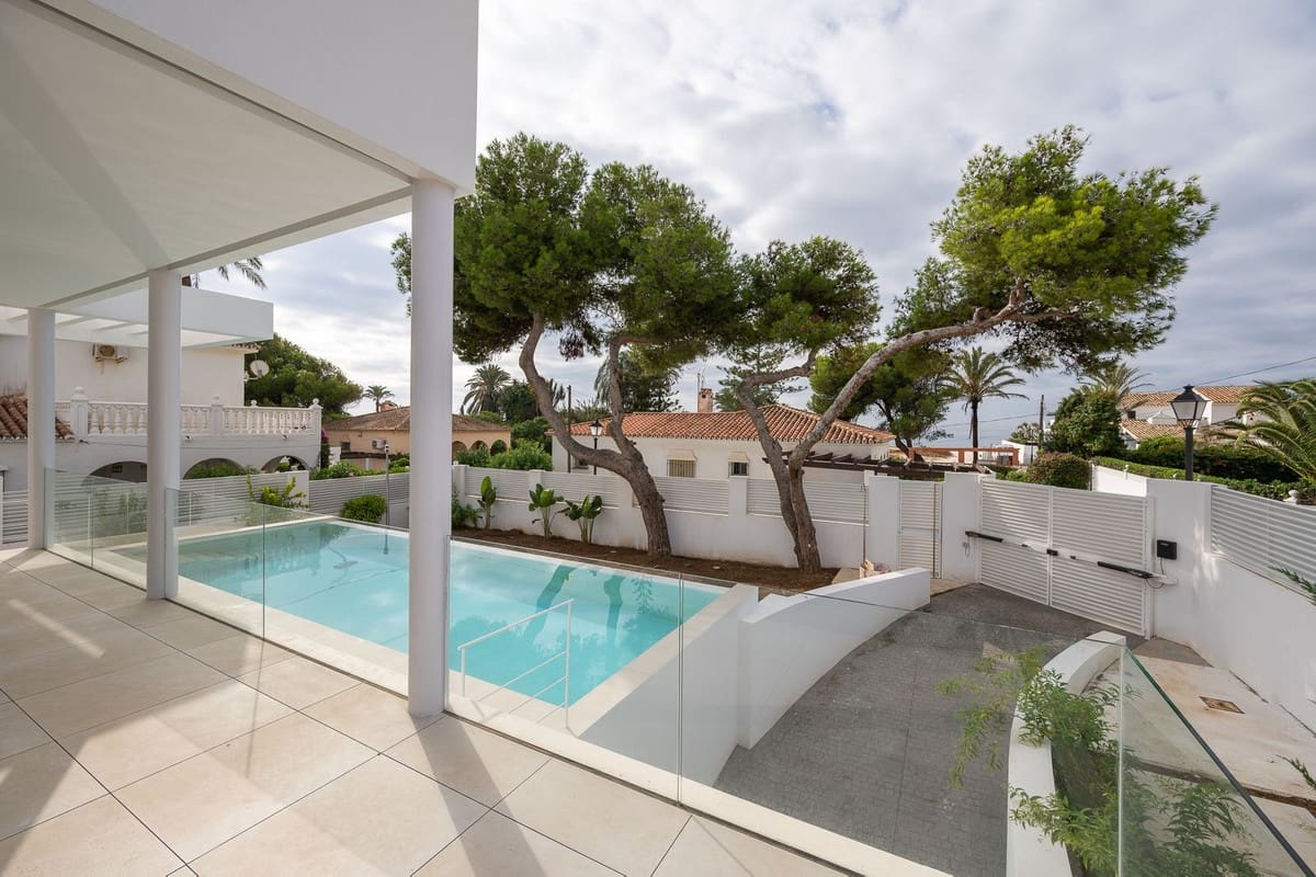 4 chambre Villa/Maison à vendre à Marbesa avec piscine garage - 3 600 000 € (Ref: 9172093)