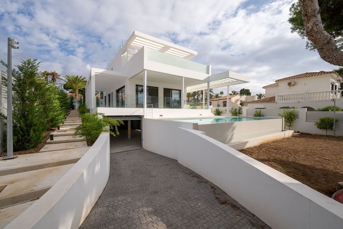 4 chambre Villa/Maison à vendre à Marbesa avec piscine garage - 3 600 000 € (Ref: 9172093)