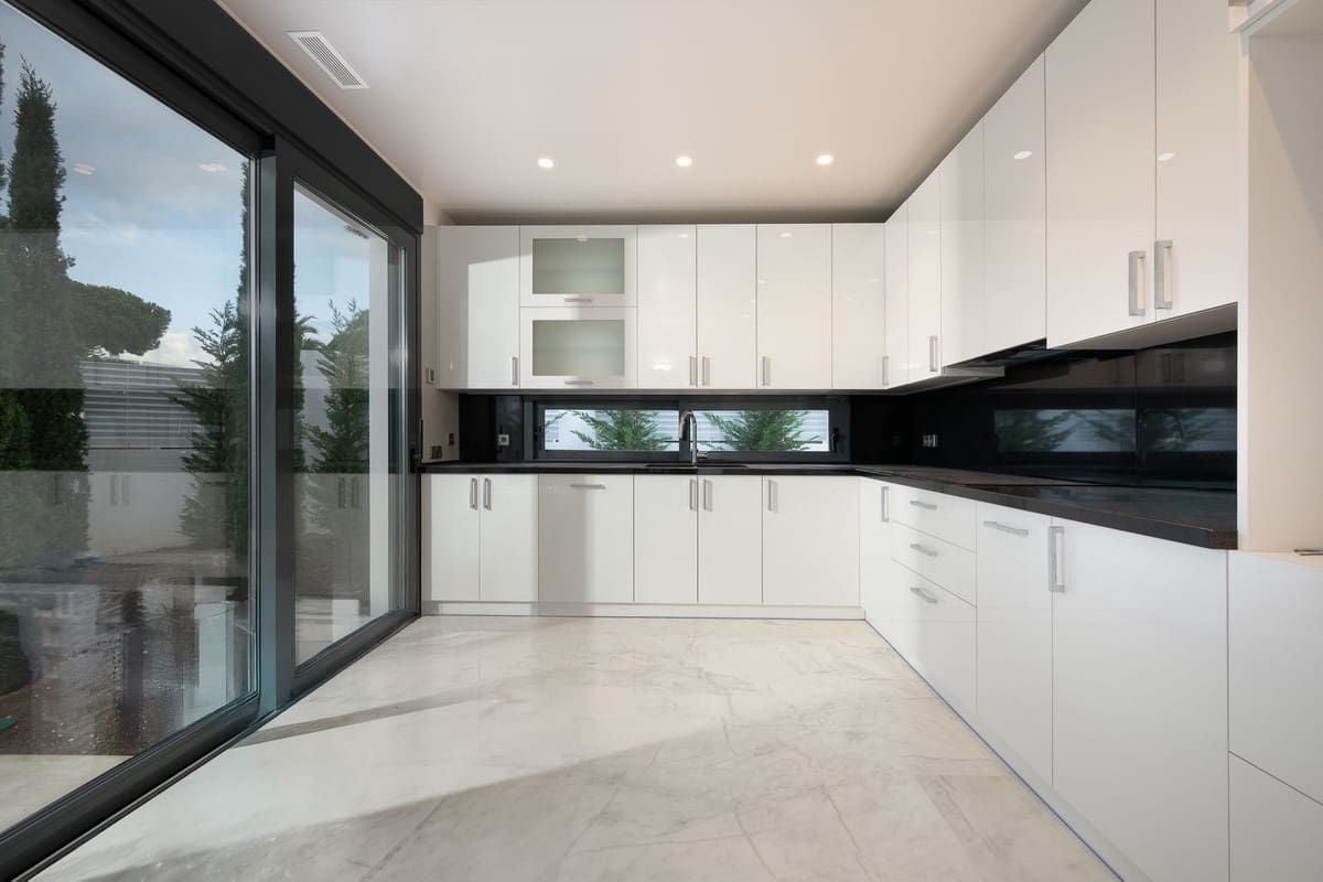 4 chambre Villa/Maison à vendre à Marbesa avec piscine garage - 3 600 000 € (Ref: 9172093)