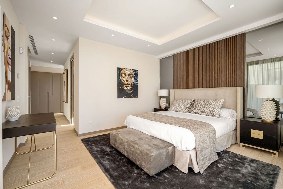 5 soveværelse Villa til salg i Marbesa med swimmingpool garage - € 3.500.000 (Ref: 9172094)